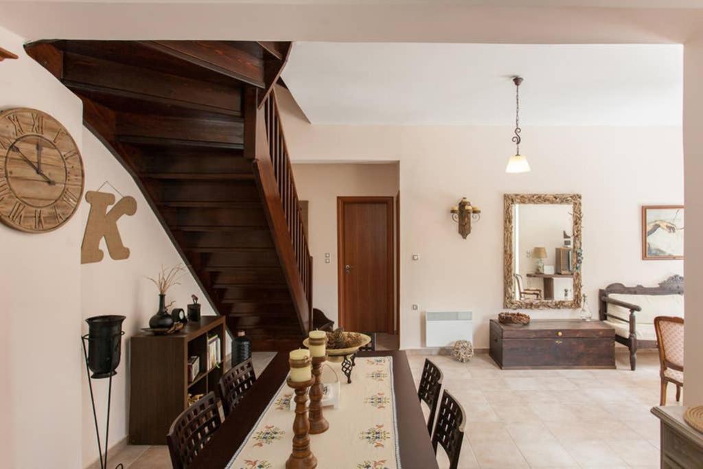 Nikolis Vacation House Vrisai Bagian luar foto