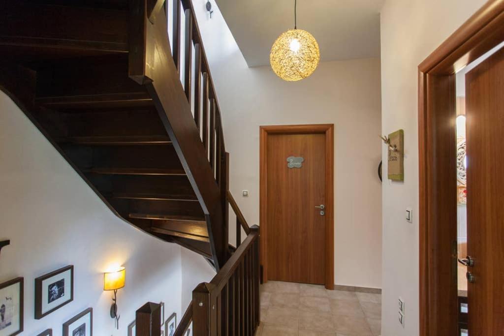 Nikolis Vacation House Vrisai Bagian luar foto