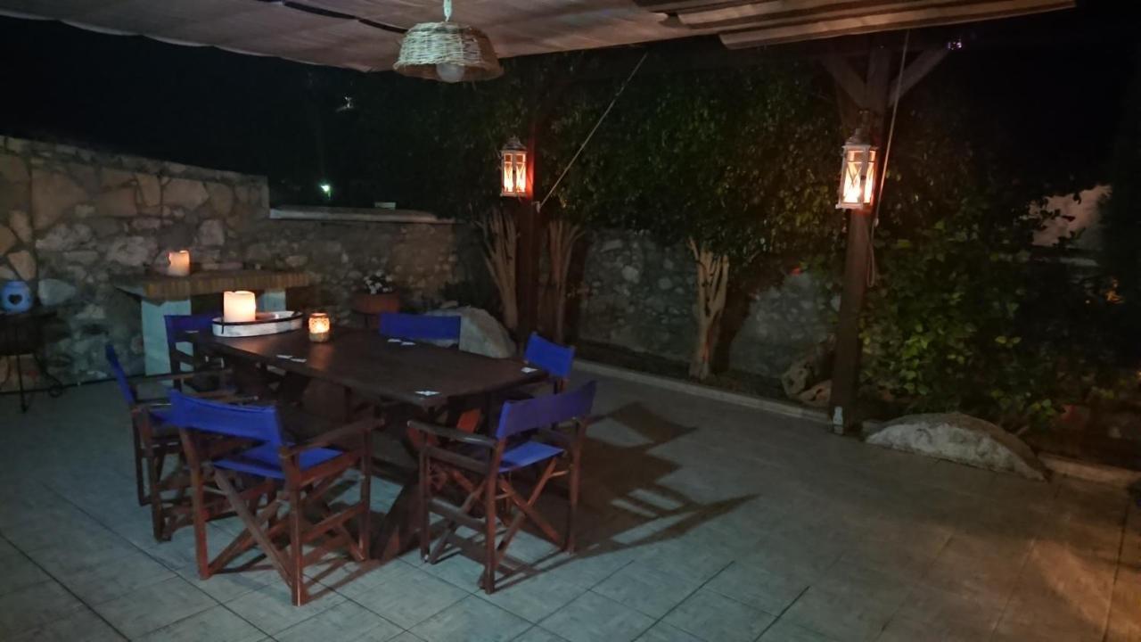 Nikolis Vacation House Vrisai Bagian luar foto