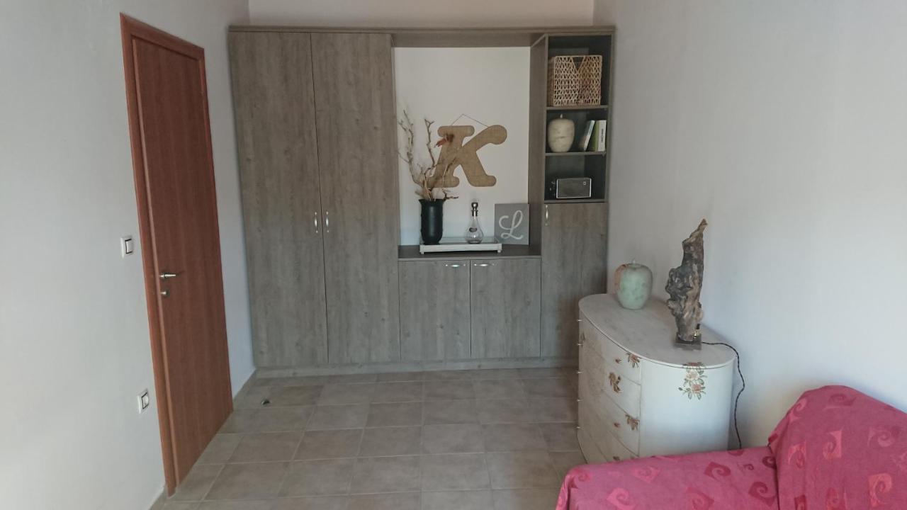 Nikolis Vacation House Vrisai Bagian luar foto